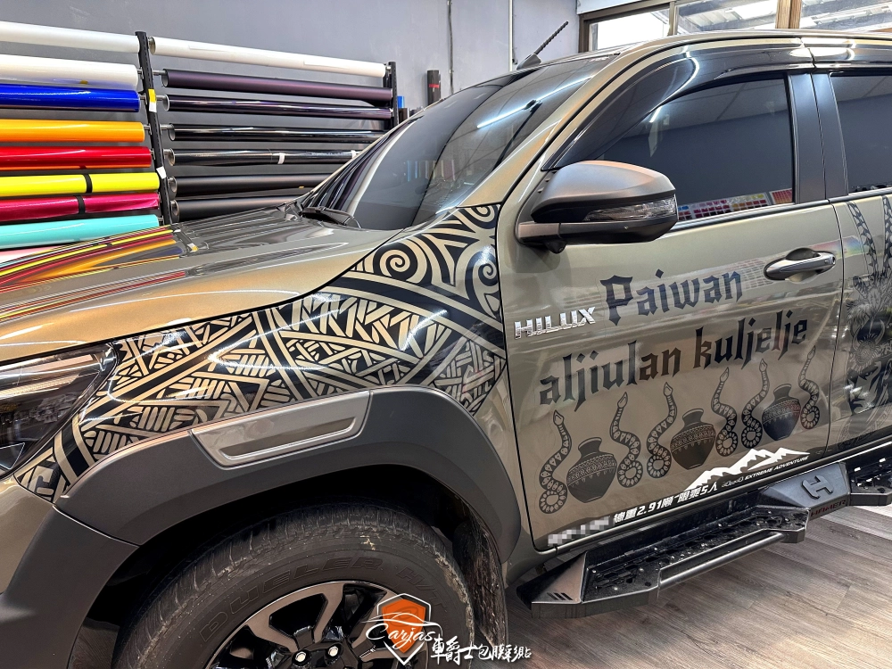 TOYOTA HILUX 客製化設計車身彩貼