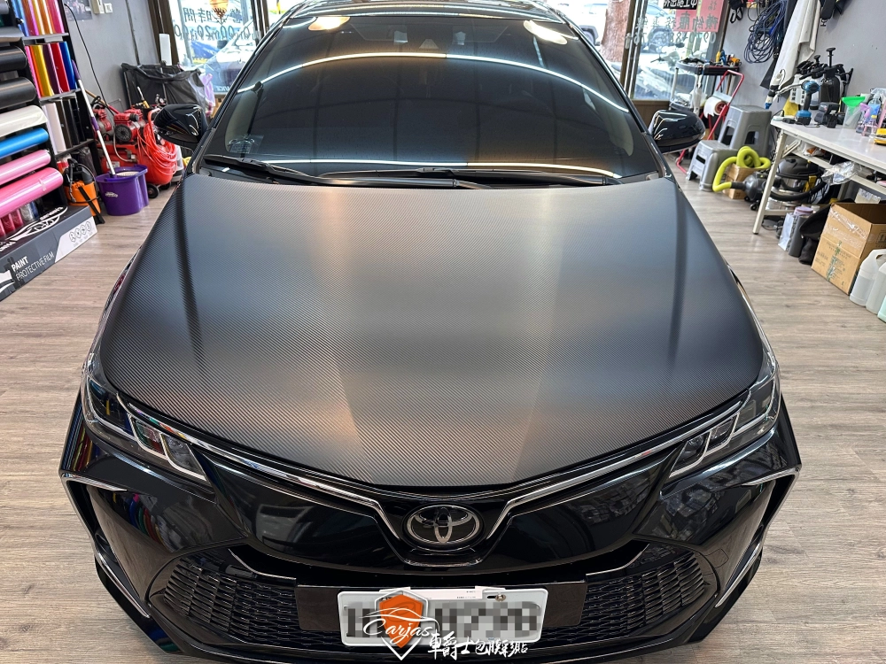 TOYOTA ALTIS 引擎蓋3D黑卡夢改色包膜