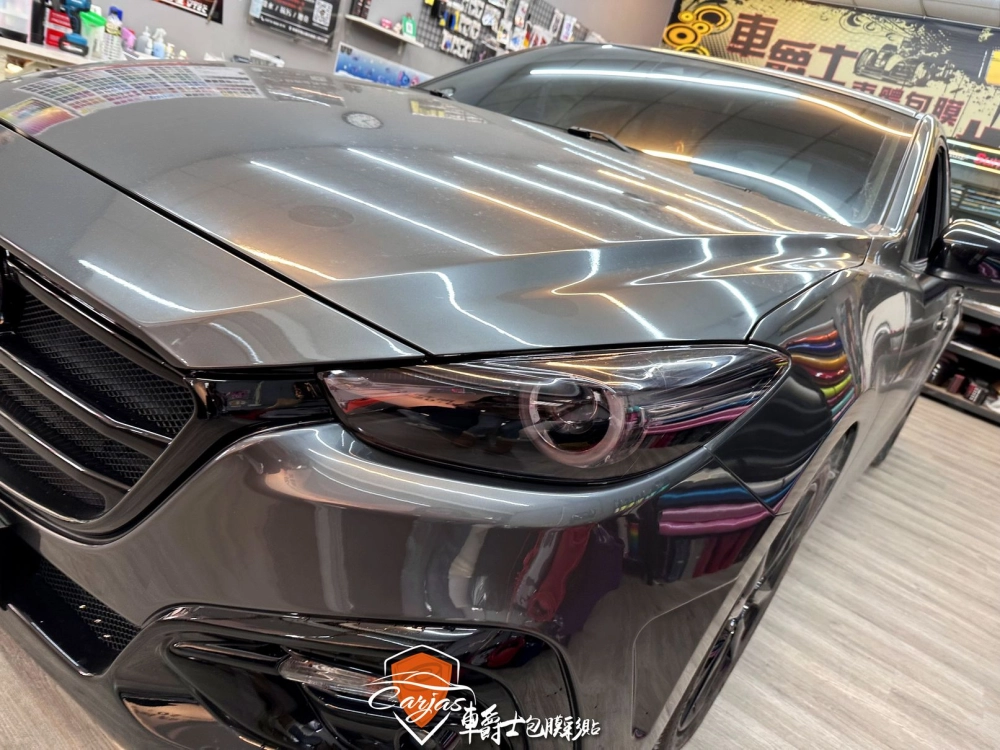 MAZDA3  大燈淺黑、尾燈燻黑自體修復犀牛皮保護膜