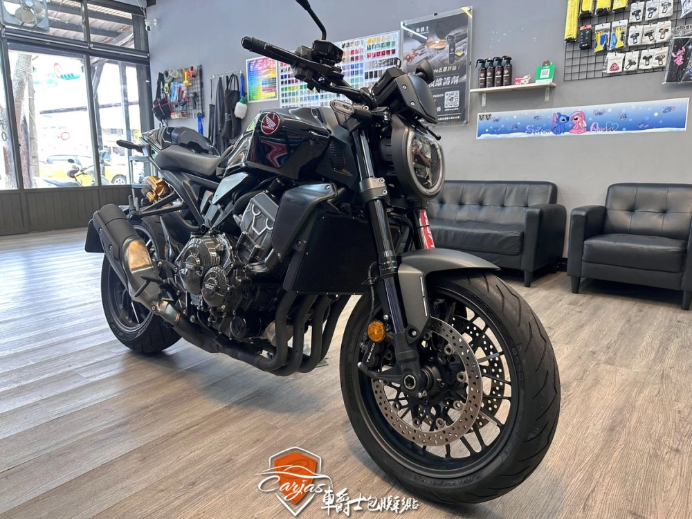 HONDA CB1000R 油箱 TPU自體修復透明犀牛皮保護膜