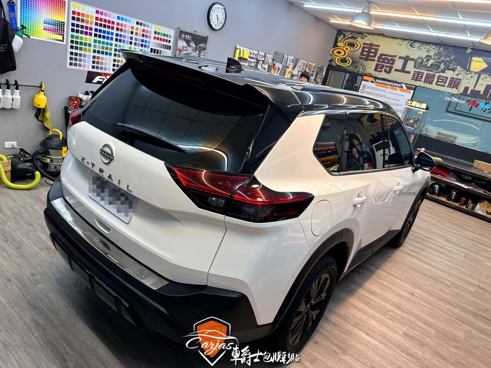 NISSAN X-TRAIL 懸浮車頂式 車頂、AC柱、鯊魚鰭天線高亮黑改色包膜