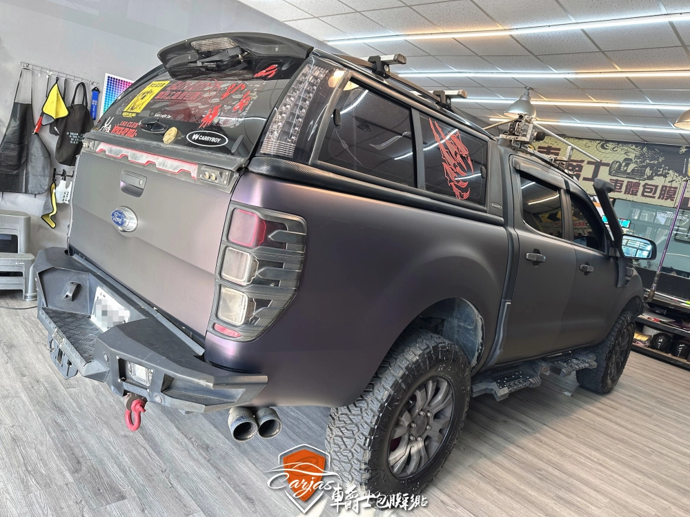 FORD RANGER 皮卡 消光黑幻紫改色包膜