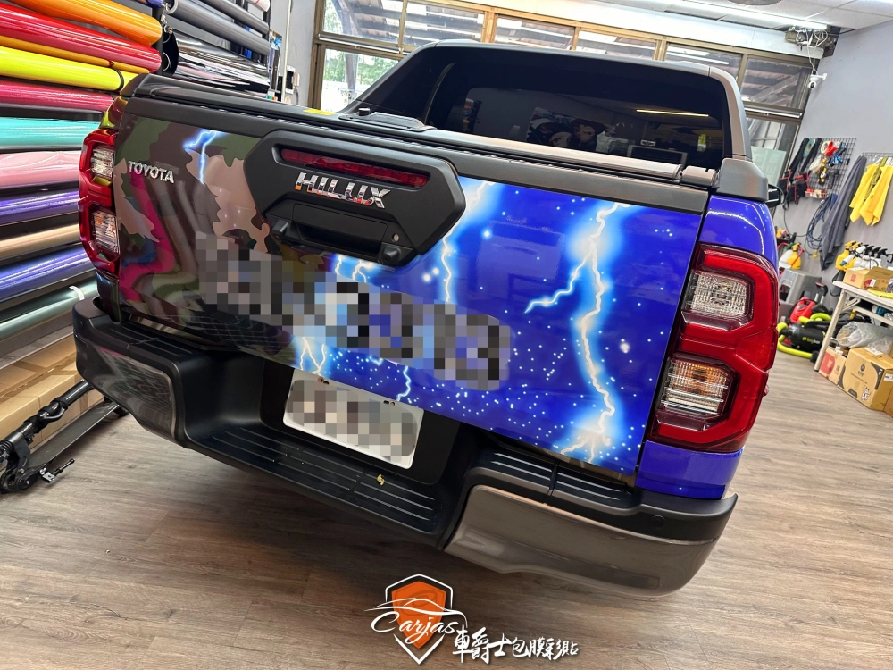 TOYOTA HILUX 全車客製化迷彩、閃電星空彩貼包膜