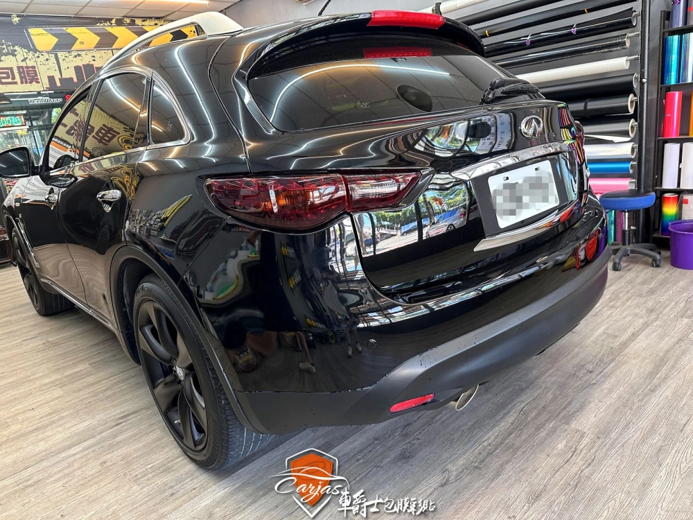 INFINITI QX70 尾燈、第三煞車燈自體修復深黑燻黑改色包膜