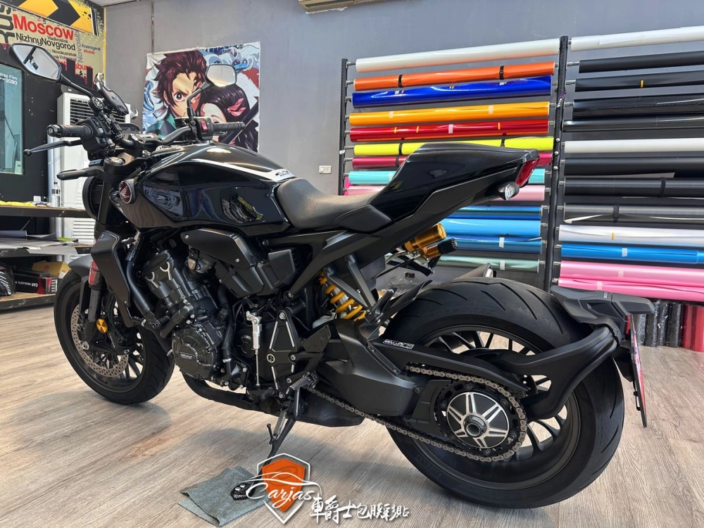 HONDA CB1000R 油箱 TPU自體修復透明犀牛皮保護膜
