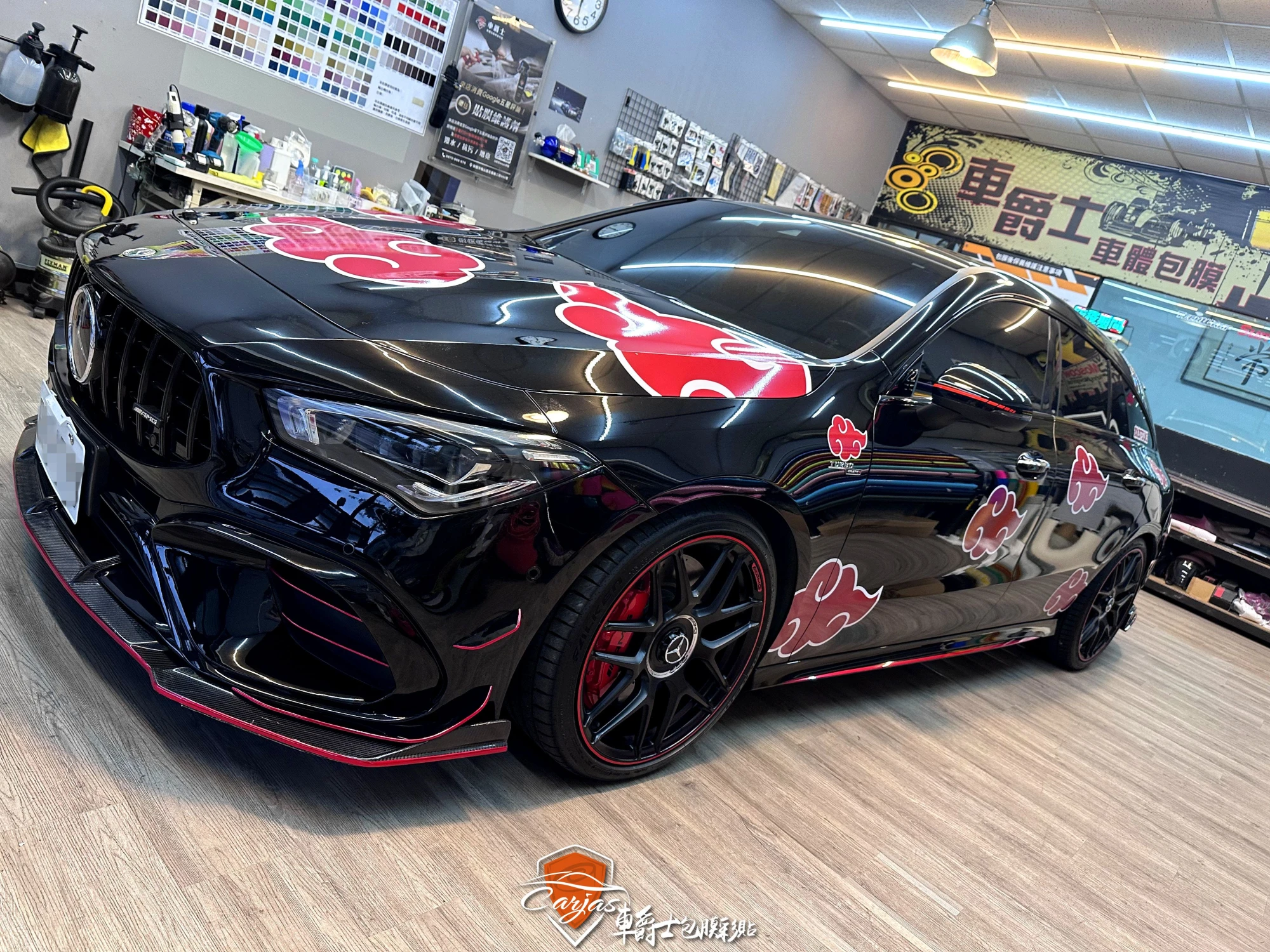 BENZ CLA35 客製化火雲袍塗裝車身彩貼&空力套件拉線