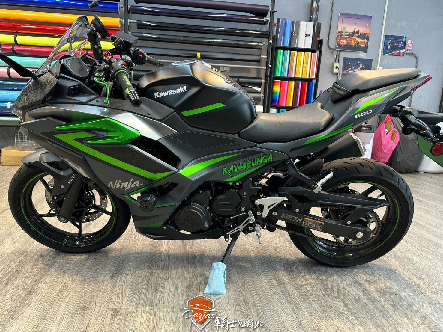 KAWASAKI NINJA 500 客製化類廠車競技車身彩貼