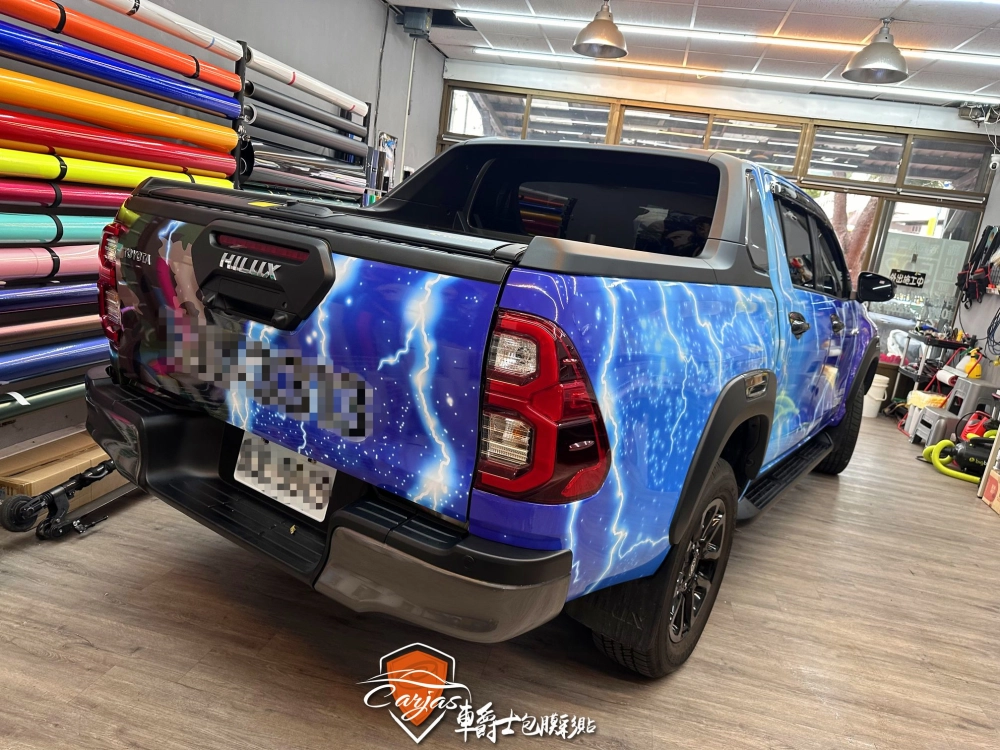 TOYOTA HILUX 全車客製化迷彩、閃電星空彩貼包膜