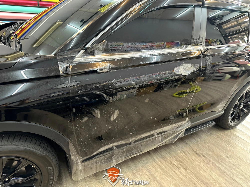 HONDA CR-V 全車漆面TPU自體修復透明犀牛皮保護膜、大燈燻黑改色包膜