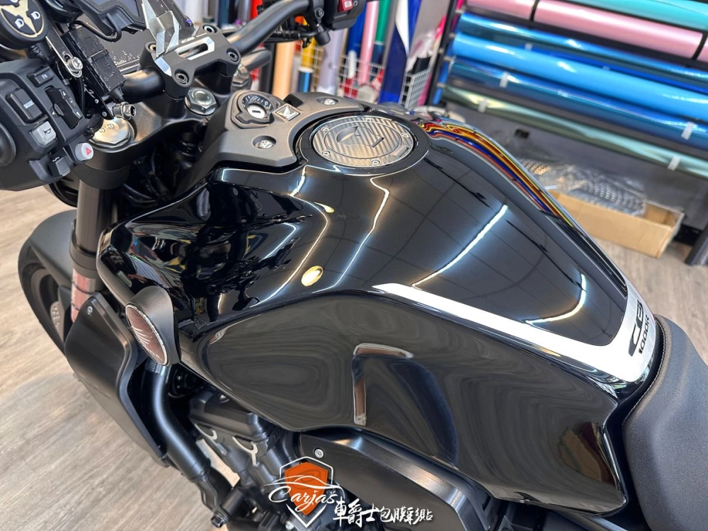 HONDA CB1000R 油箱 TPU自體修復透明犀牛皮保護膜