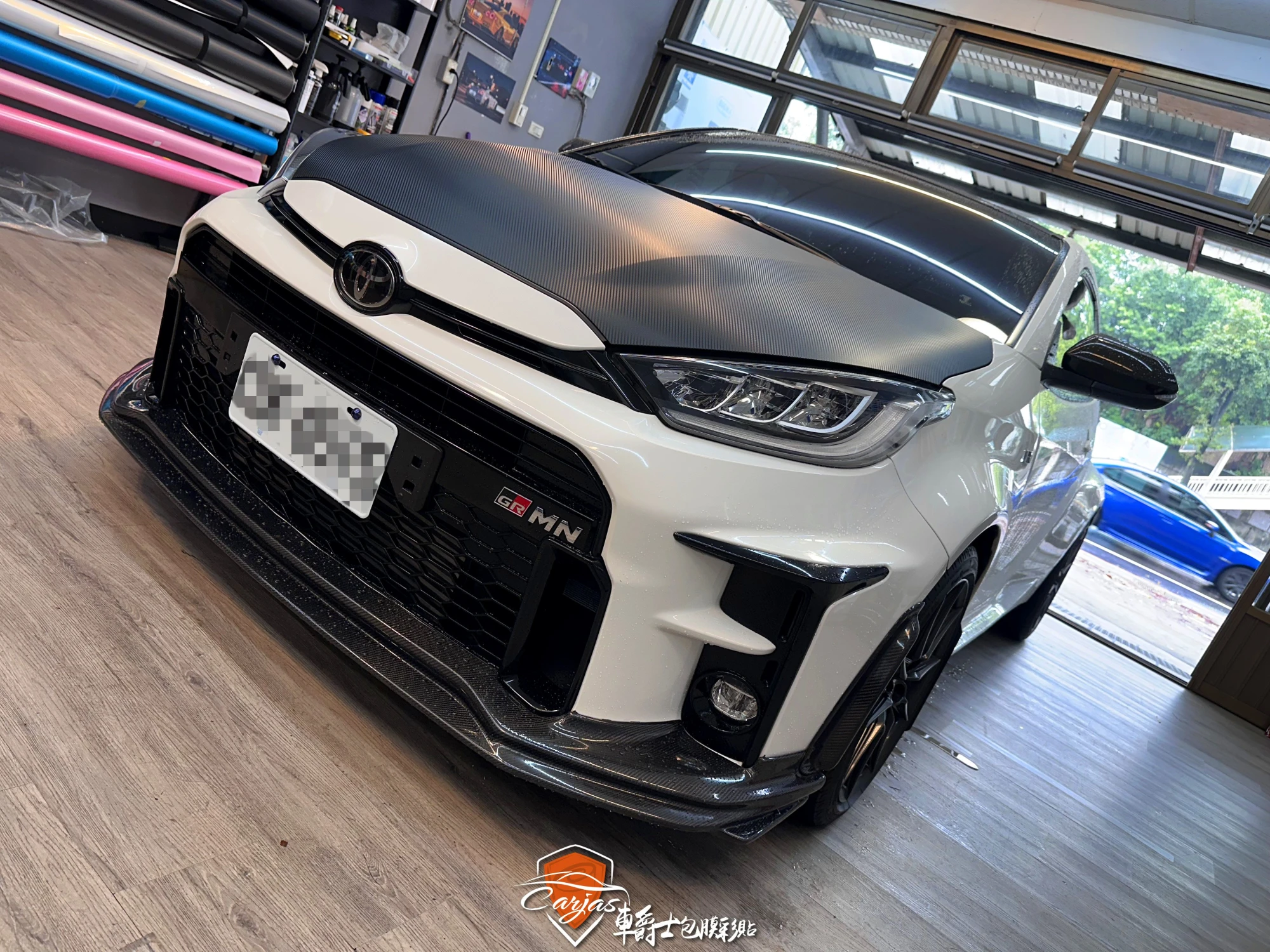 TOYOTA GR YARIS 引擎蓋3D黑卡夢改色包膜