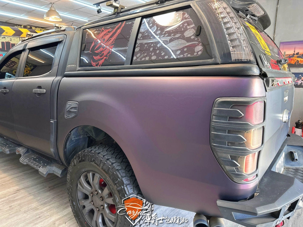 FORD RANGER 皮卡 消光黑幻紫改色包膜