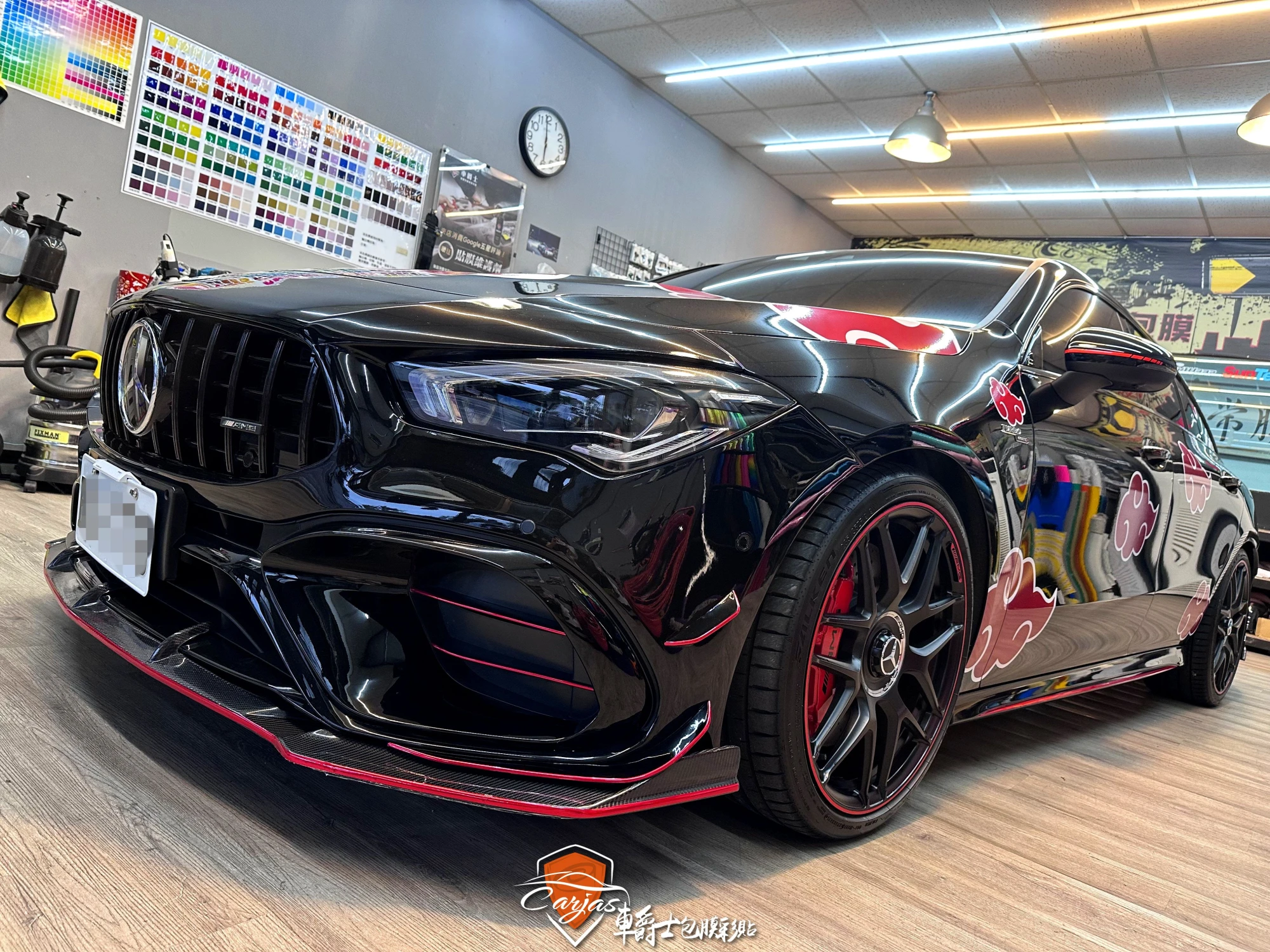 BENZ CLA35 客製化火雲袍塗裝車身彩貼&空力套件拉線