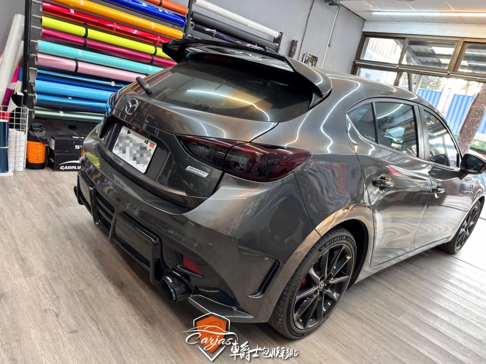MAZDA3  大燈淺黑、尾燈燻黑自體修復犀牛皮保護膜