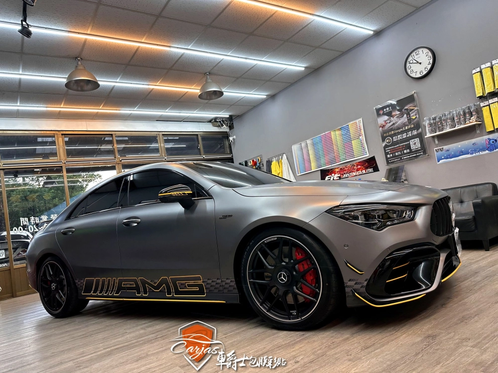 BENZ CLA45S 客製化車身拉線車身彩貼