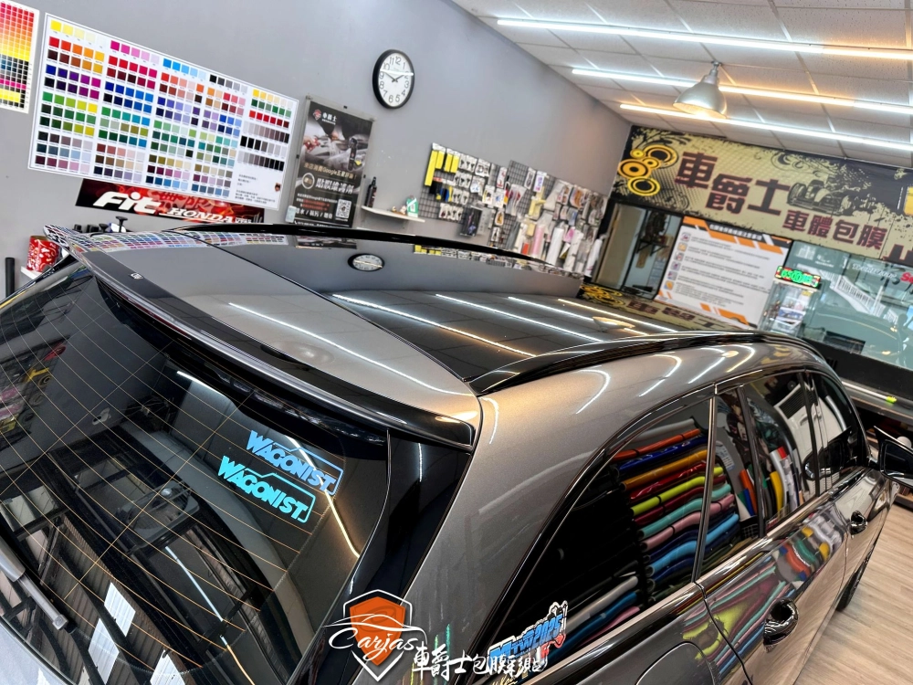 BENZ E-class 類全景天窗亮黑車頂貼膜