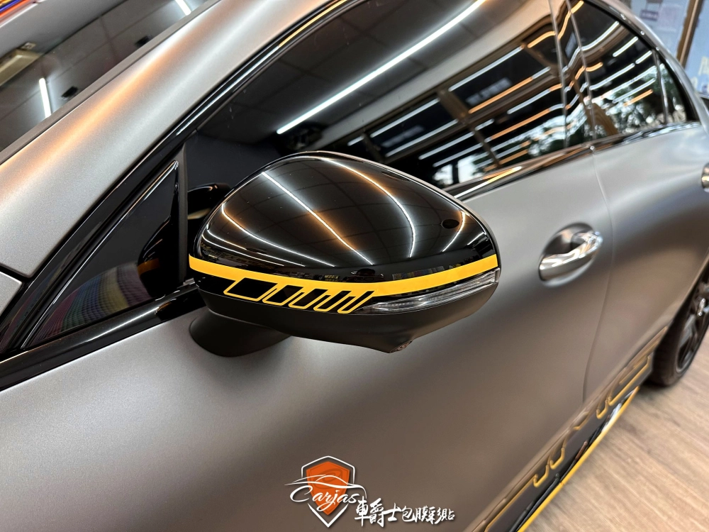 BENZ CLA45S 客製化車身拉線車身彩貼