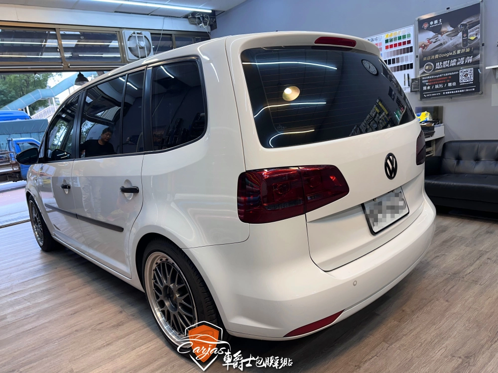 VOLKSWAGEN TOURAN 尾燈TPU燻黑色包膜