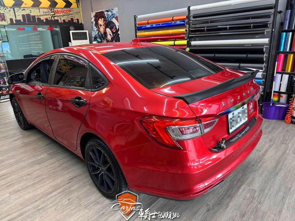 LUXGEN S5 鴨尾 3D黑卡夢改色包膜
