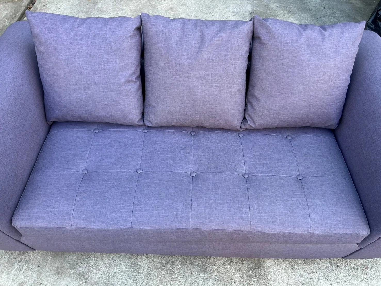 三人貓抓皮沙發＄5800