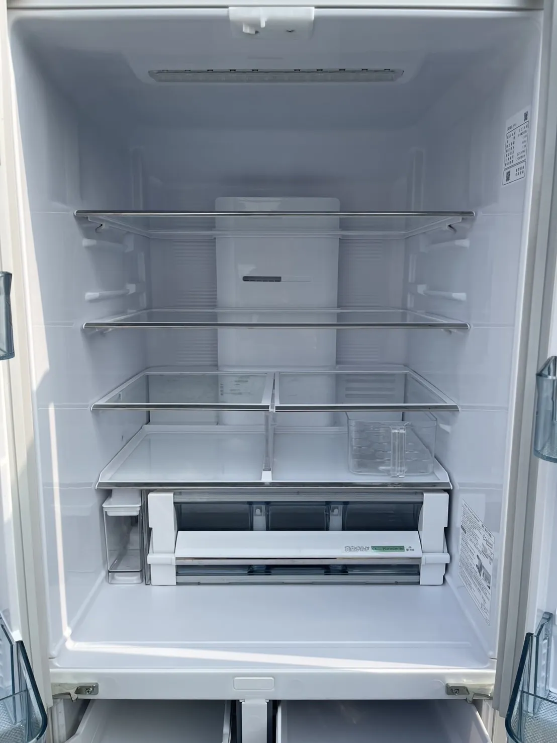 日立 | 六門冰箱 | 高182cm寬65cm深70cm | 型號 : R-HW540RJ