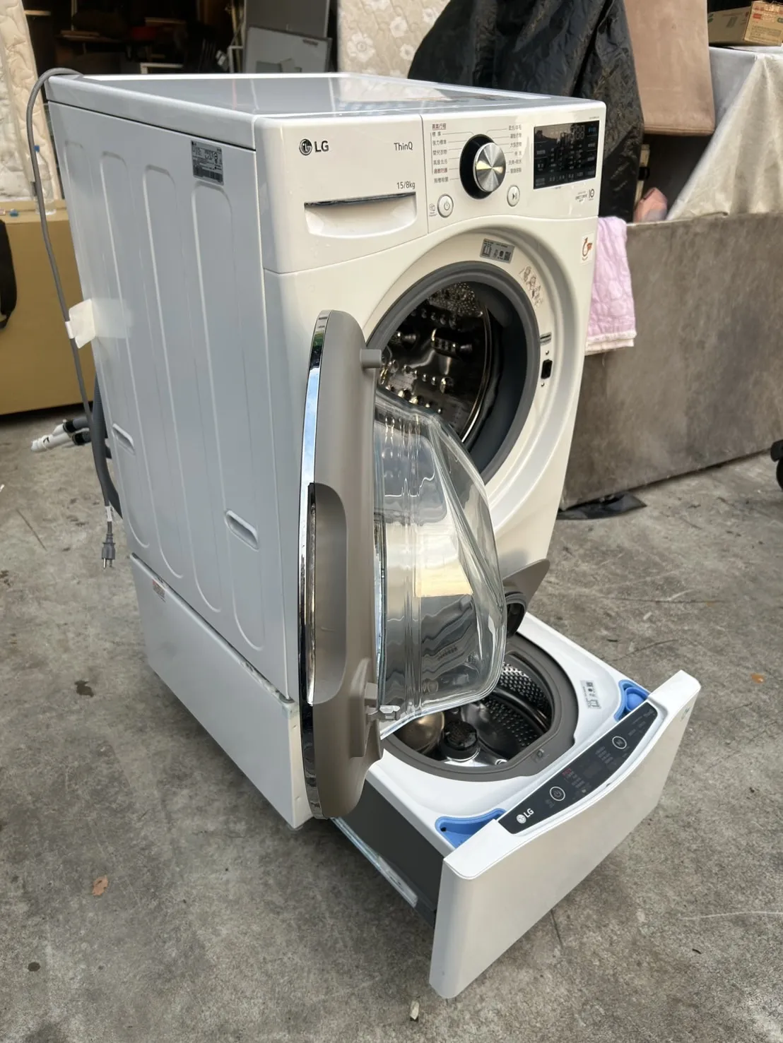 LG滾筒洗衣機含下座單槽＄26800