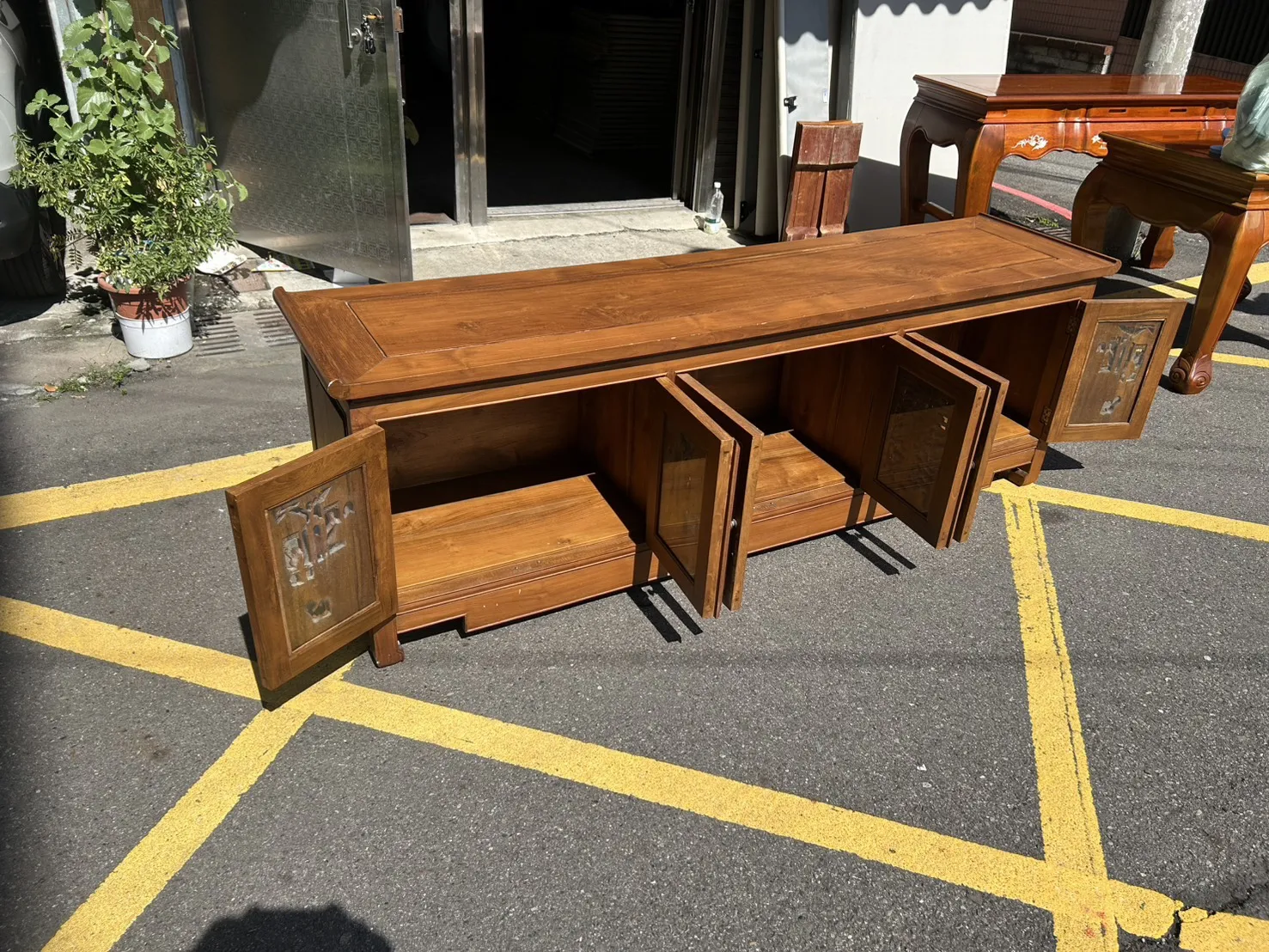 柚木電視櫃＄12800