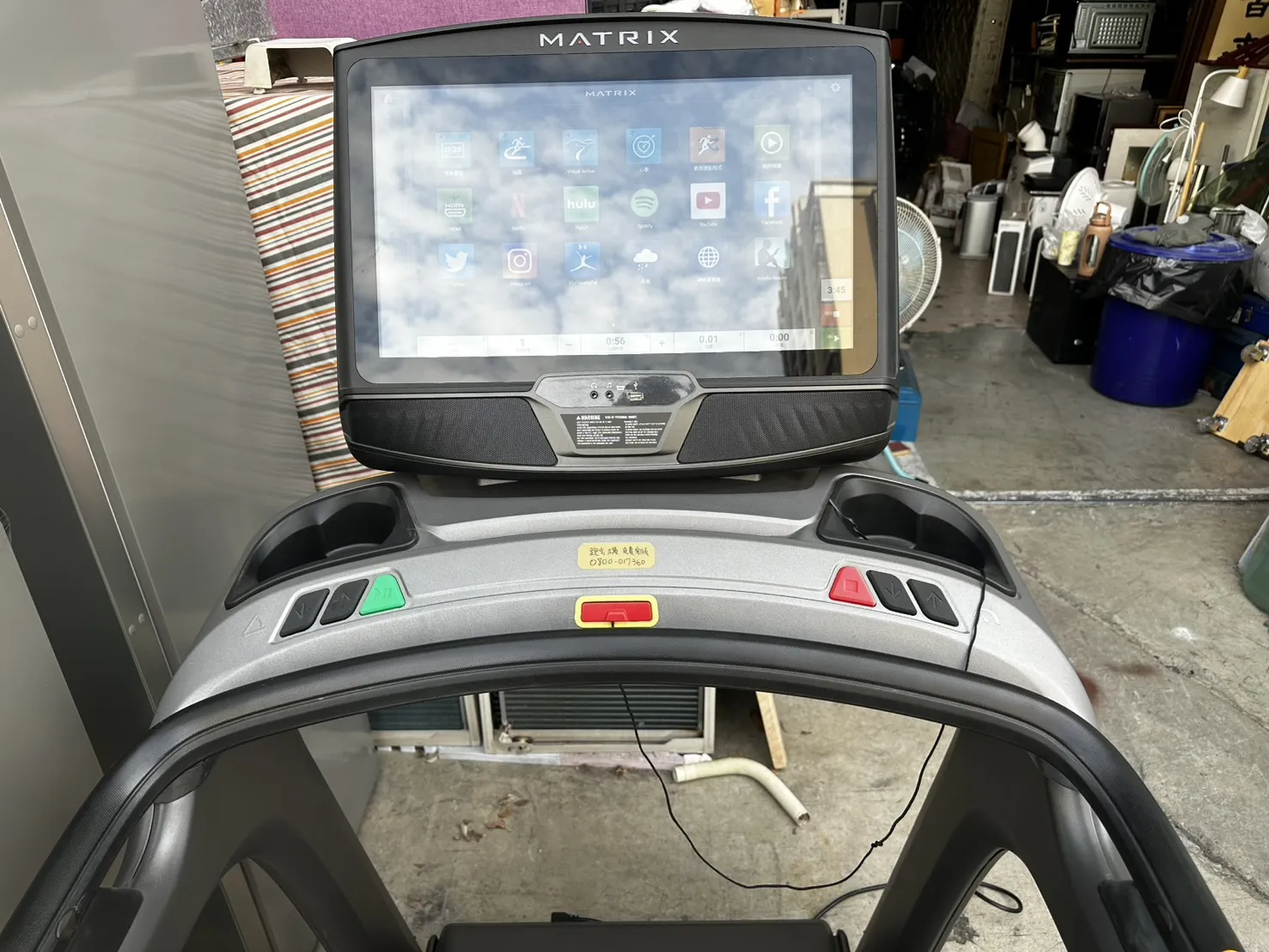 喬山智能電動跑步機＄88000