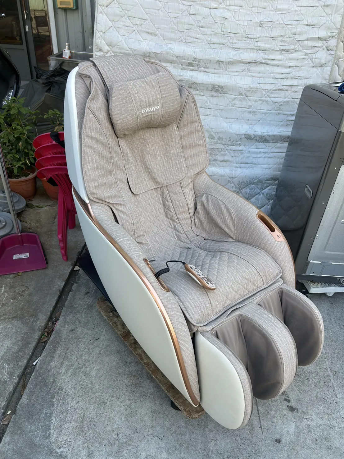 tokuyo 按摩椅＄13800