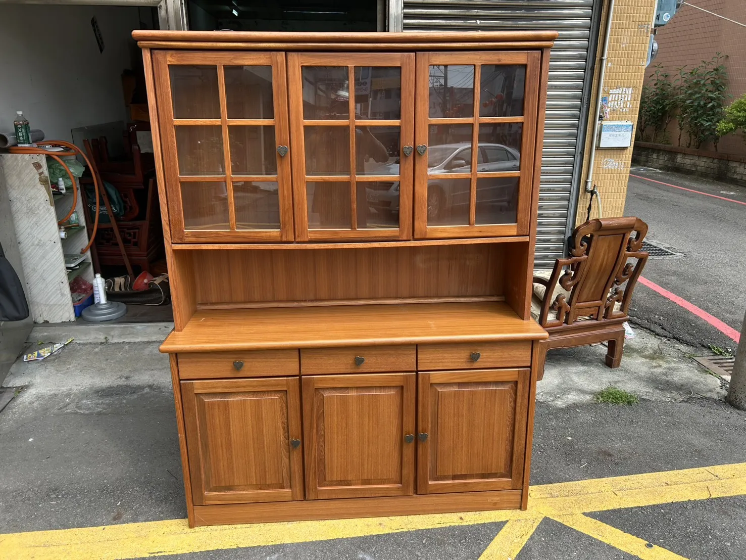 詩肯柚木餐櫃＄13800