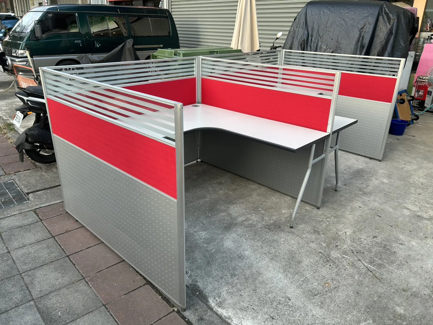 大型雙人OA辦公桌＄4500