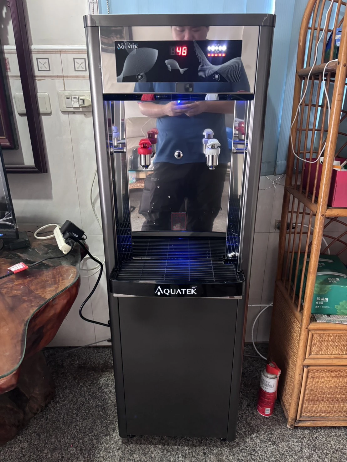 直立飲水機安裝