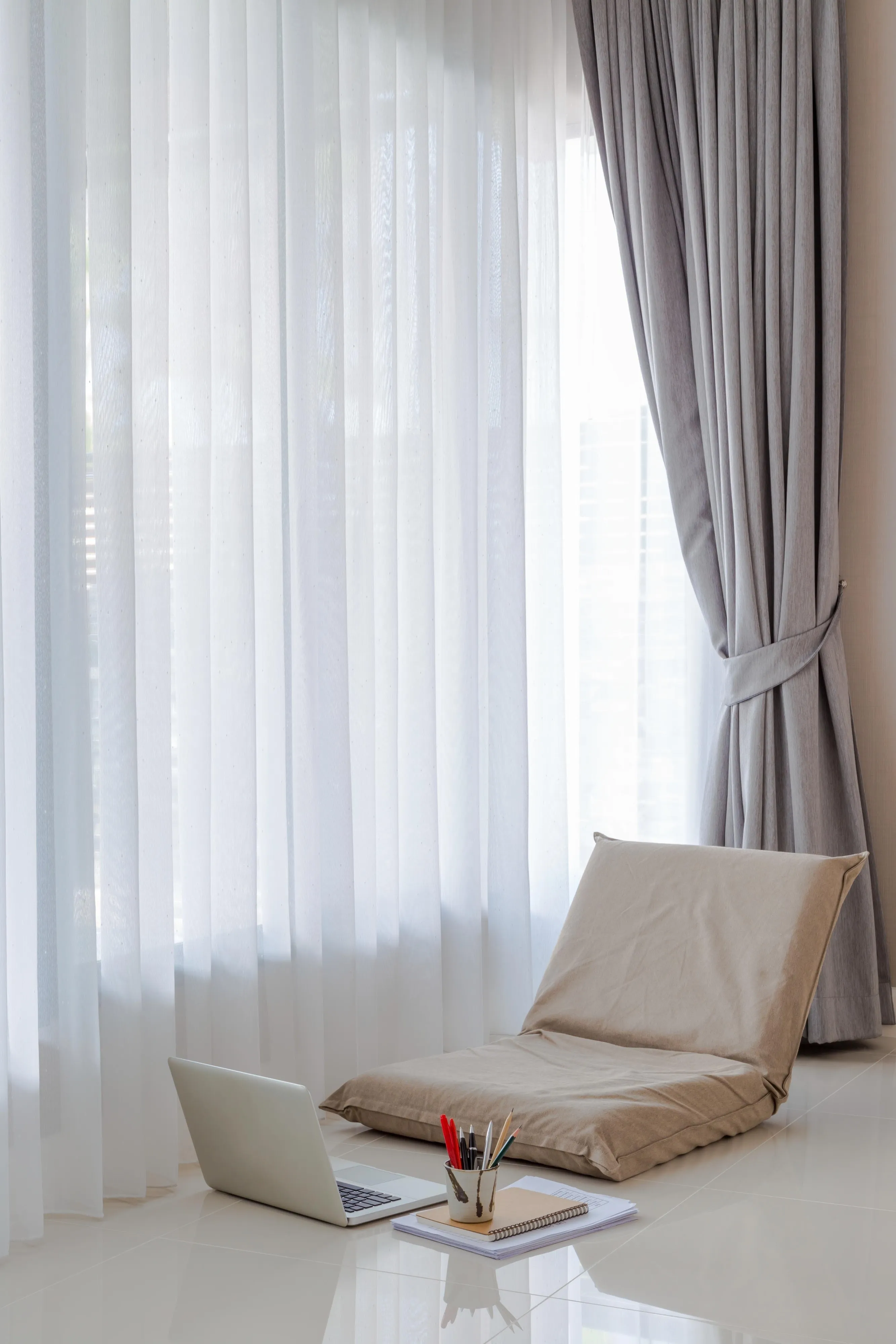 《客製化窗簾怎麼選？專家教你 5 招挑對窗簾，家瞬間變美！》