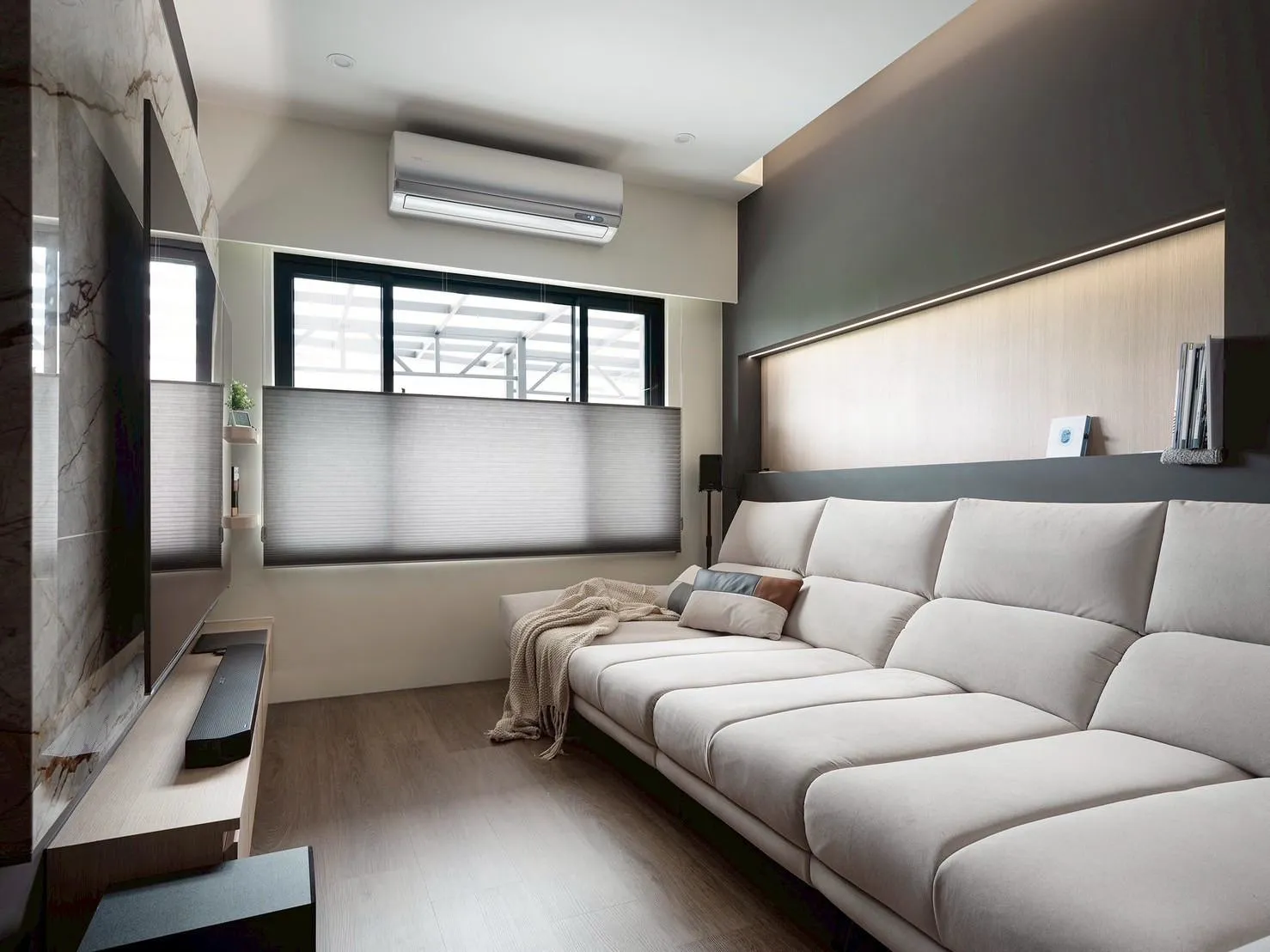 HUNTER DOUGLAS（亨特道格拉斯）