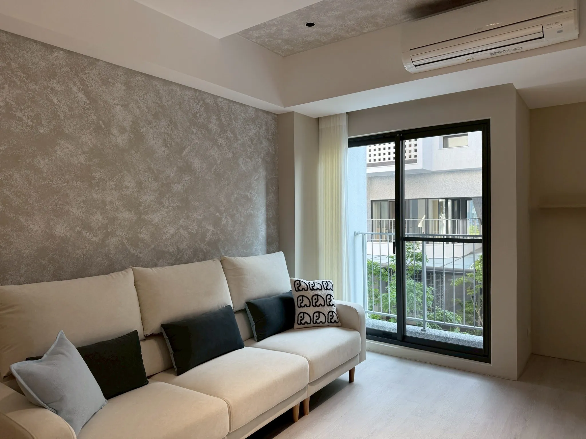 穿越簾(直立柔紗簾)