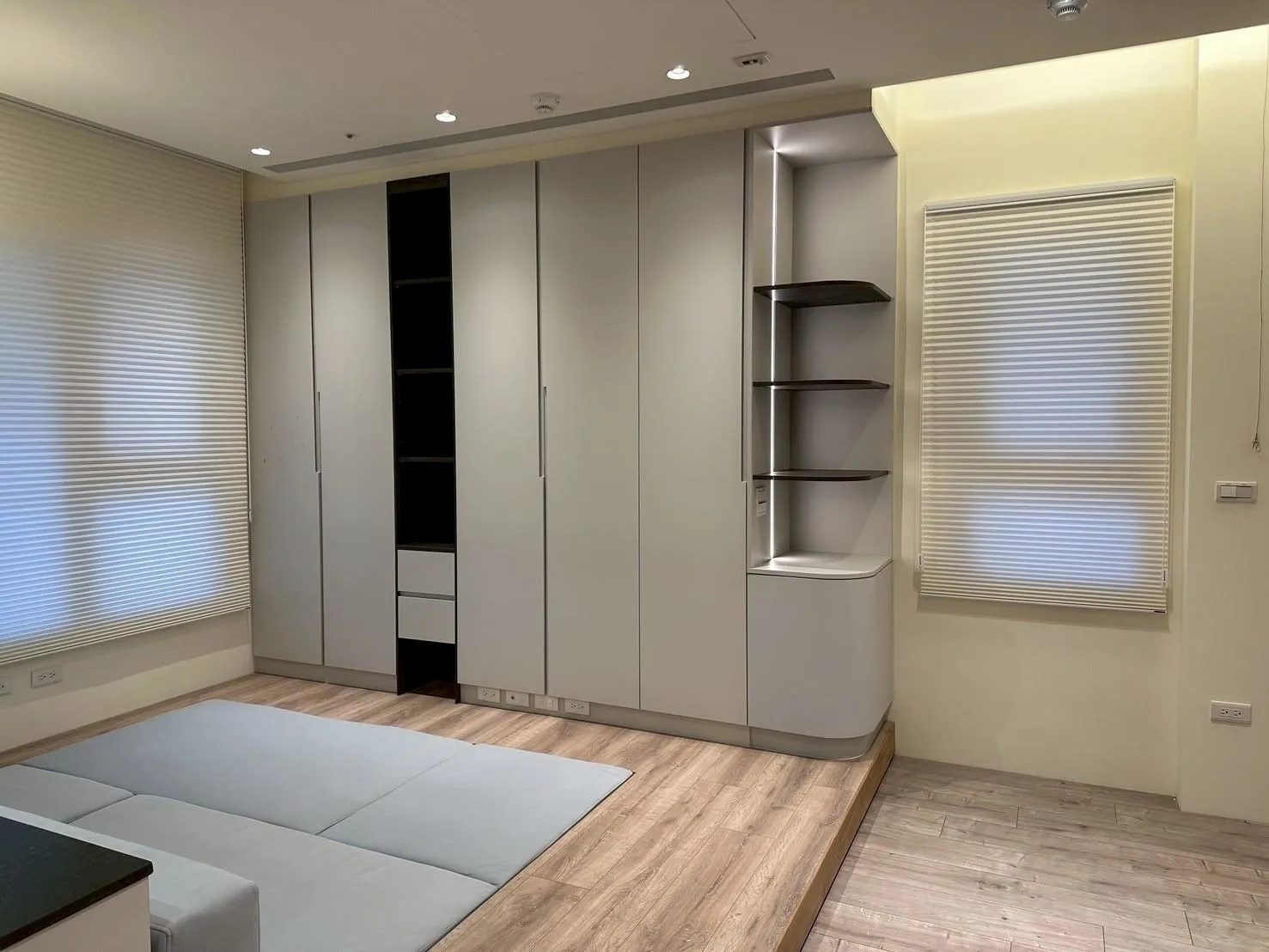 HUNTER DOUGLAS（亨特道格拉斯）