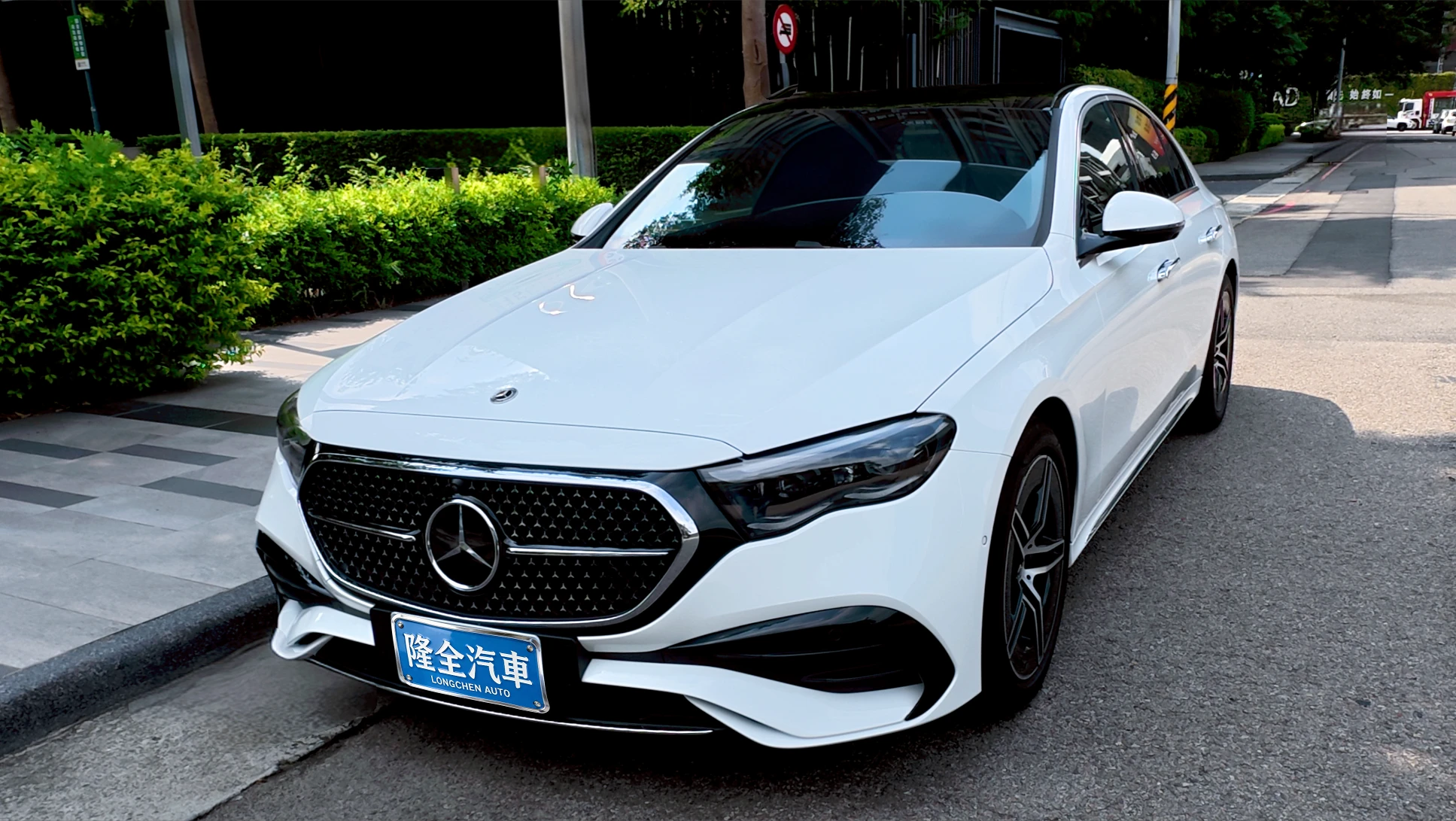 2024 M-Benz E300 4MATIC (W214) #2735 