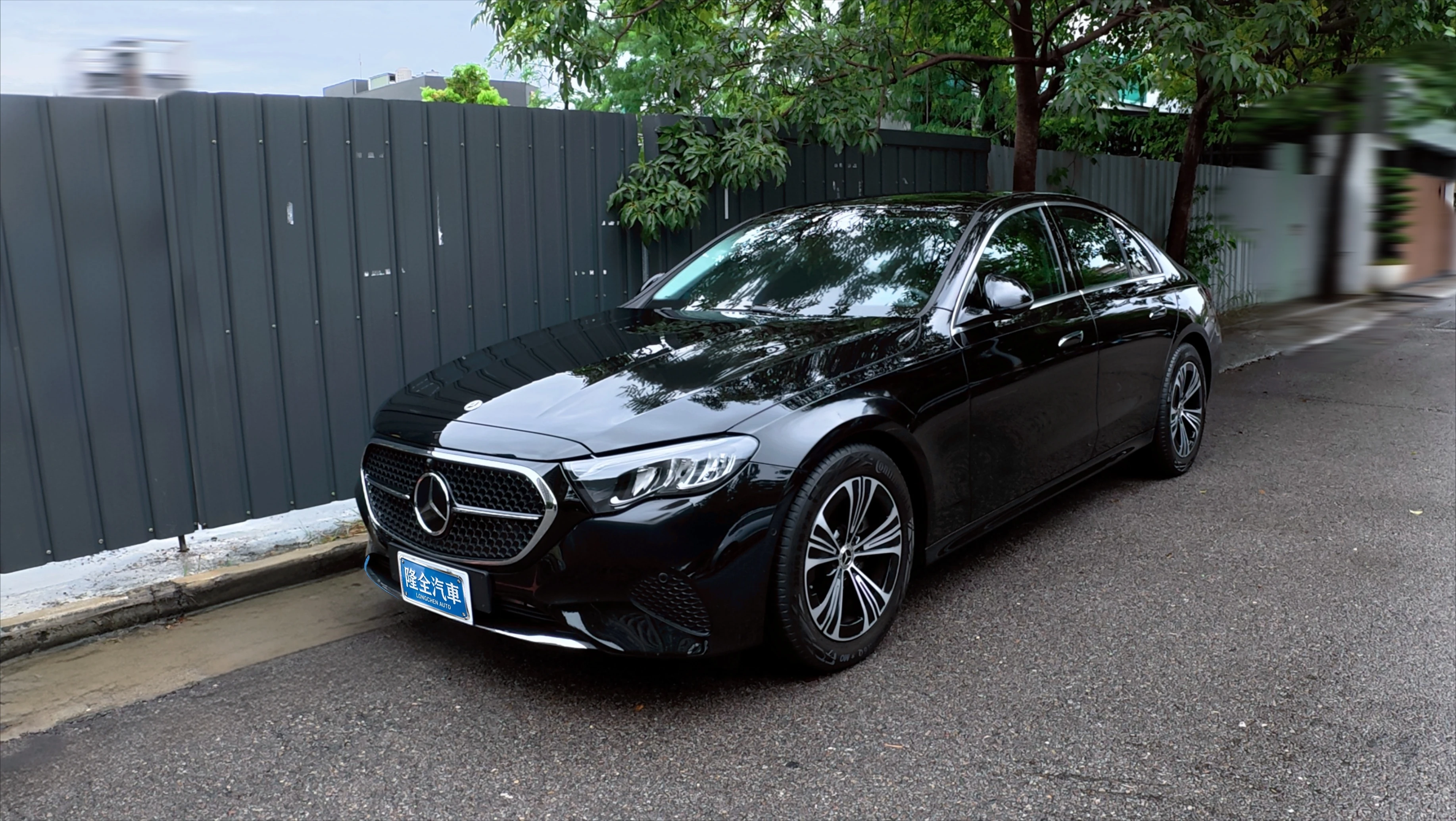 2025 M-Benz E200 Luxury (W214)#3425