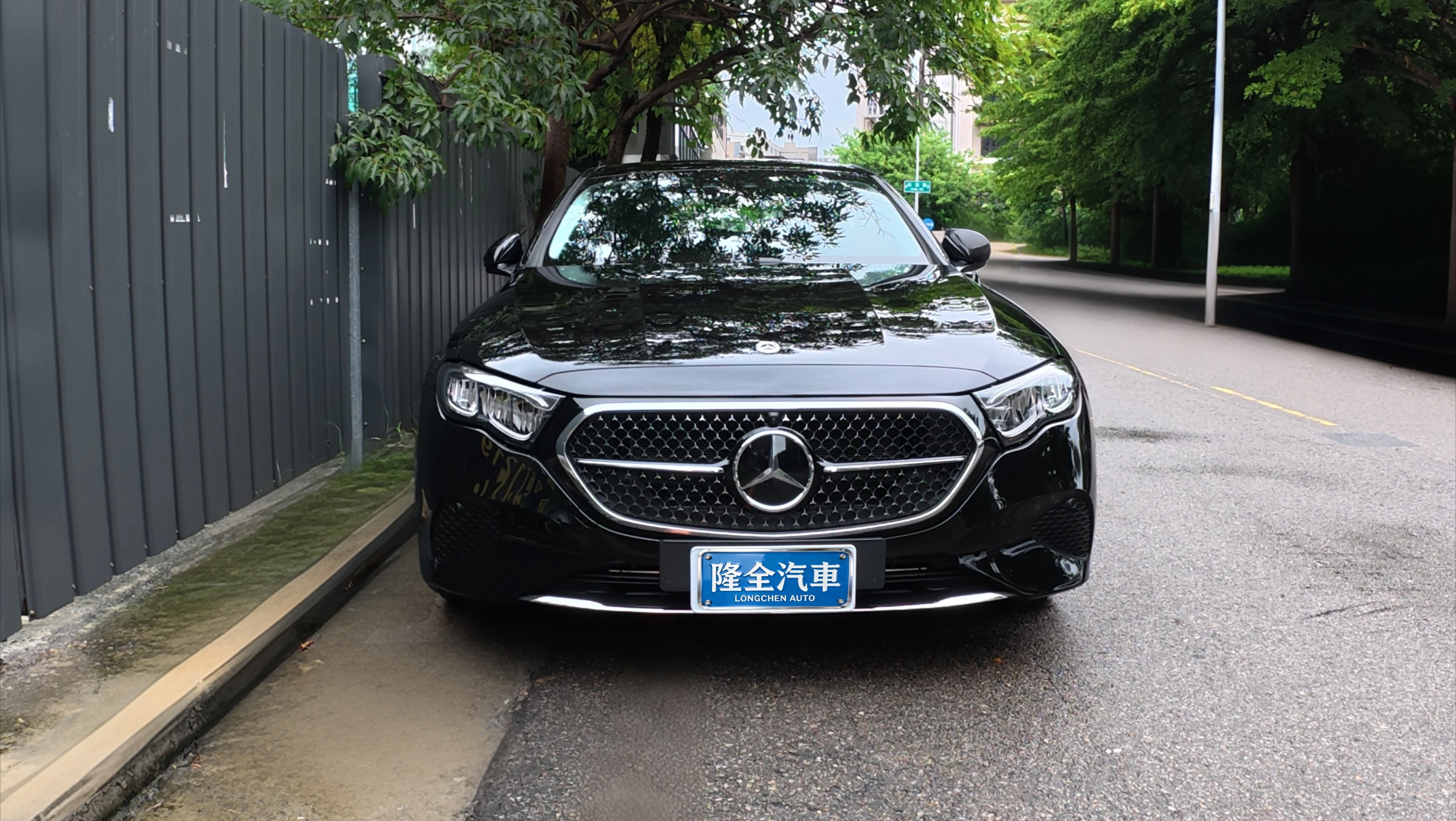 2025 M-Benz E200 Luxury (W214)#3425