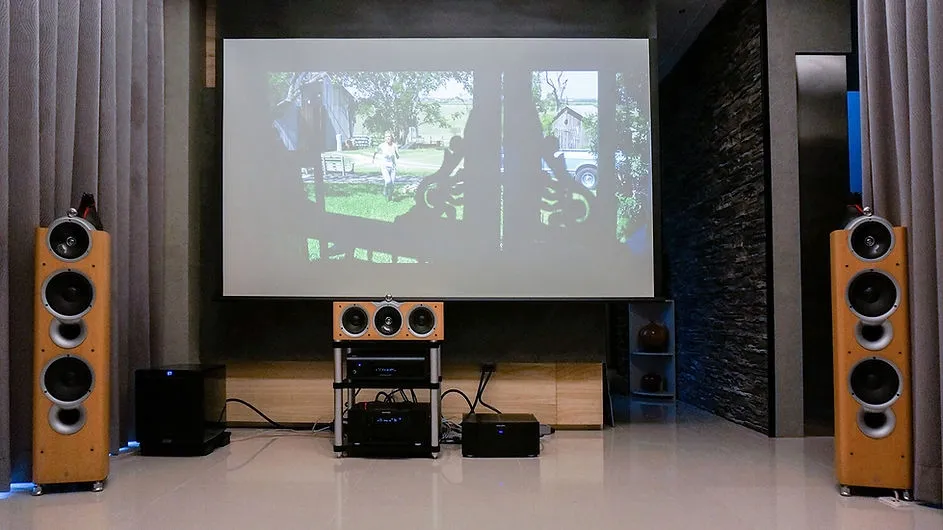KEF Reference