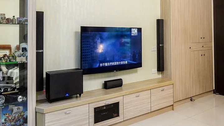 Wharfedale Achromatic