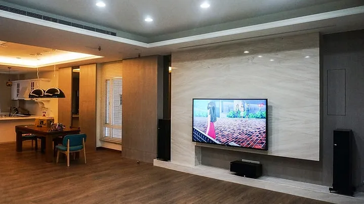 KEF Q