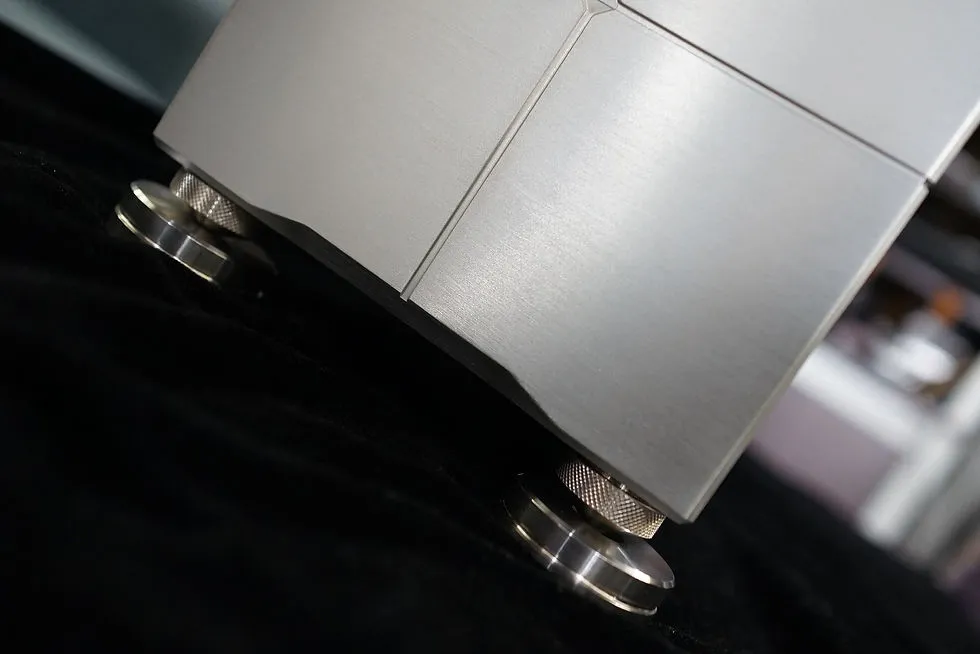 日本Furutech NCF Power Vault 旗艦電源排插