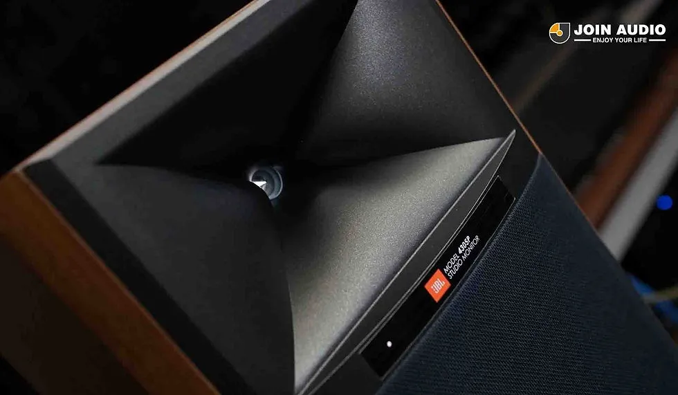 美國 JBL 4305P