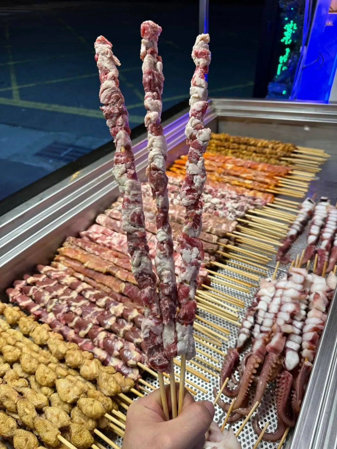 15 吋巨無霸牛五花串 10 串