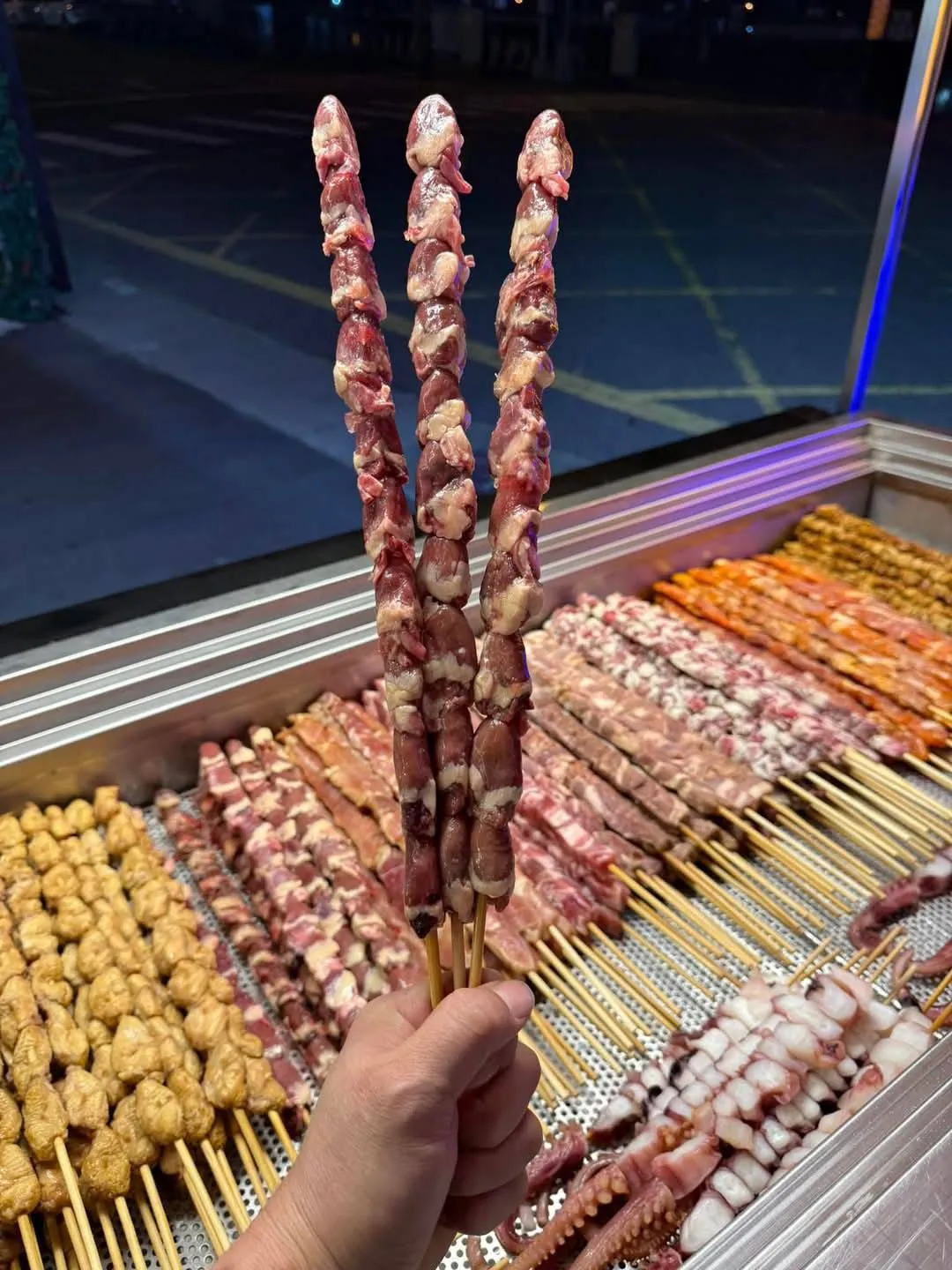 15 吋巨無霸雞心串 10 串