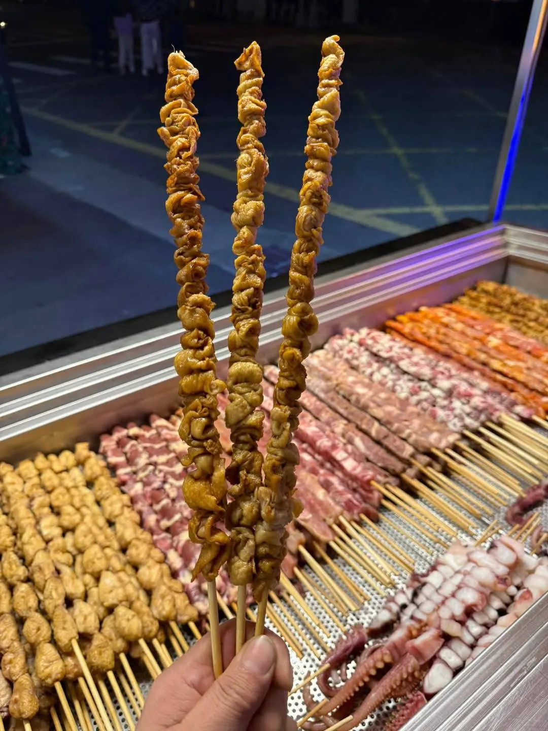 15 吋巨無霸雞皮串 10 串