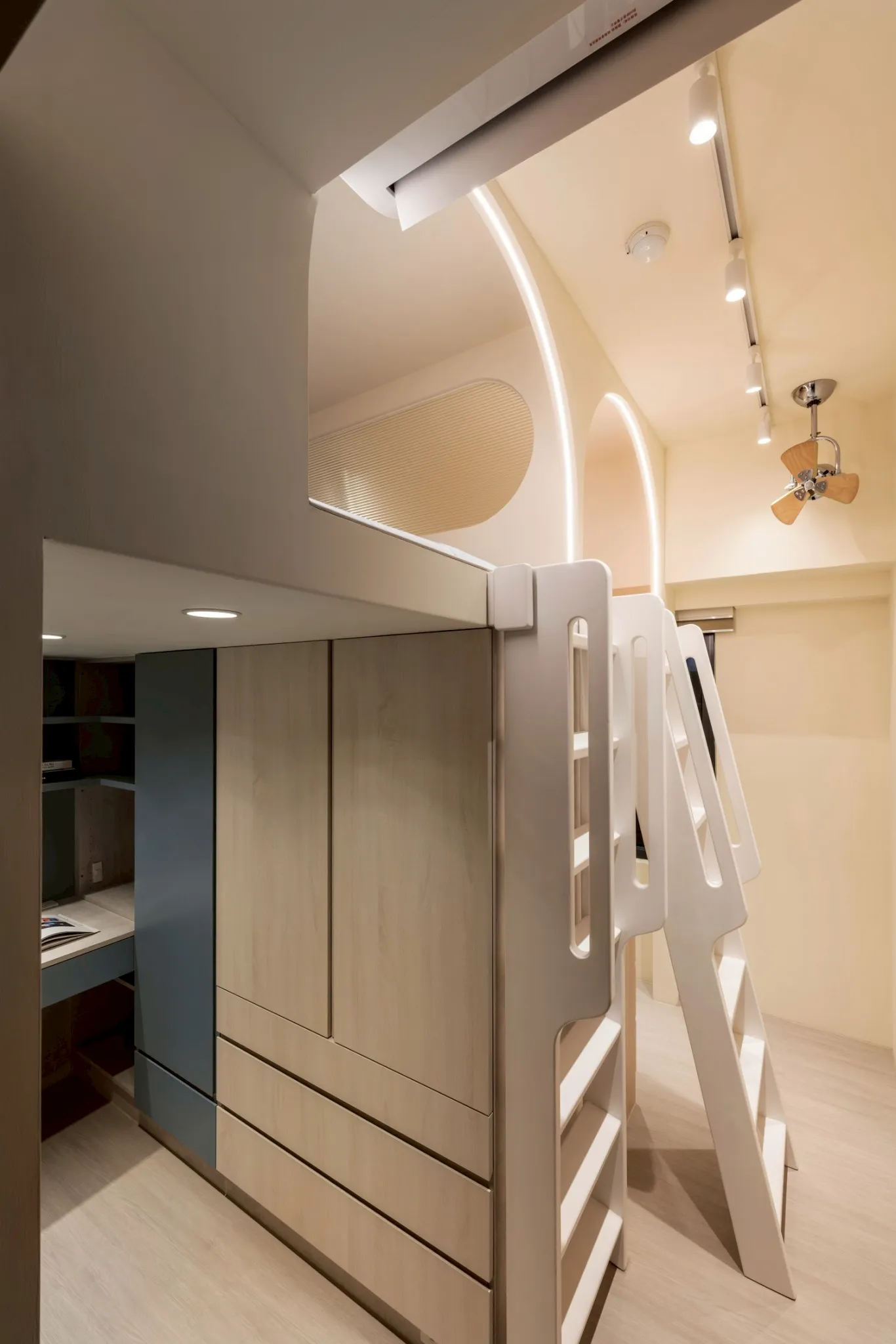 現代英倫  低調奢雅