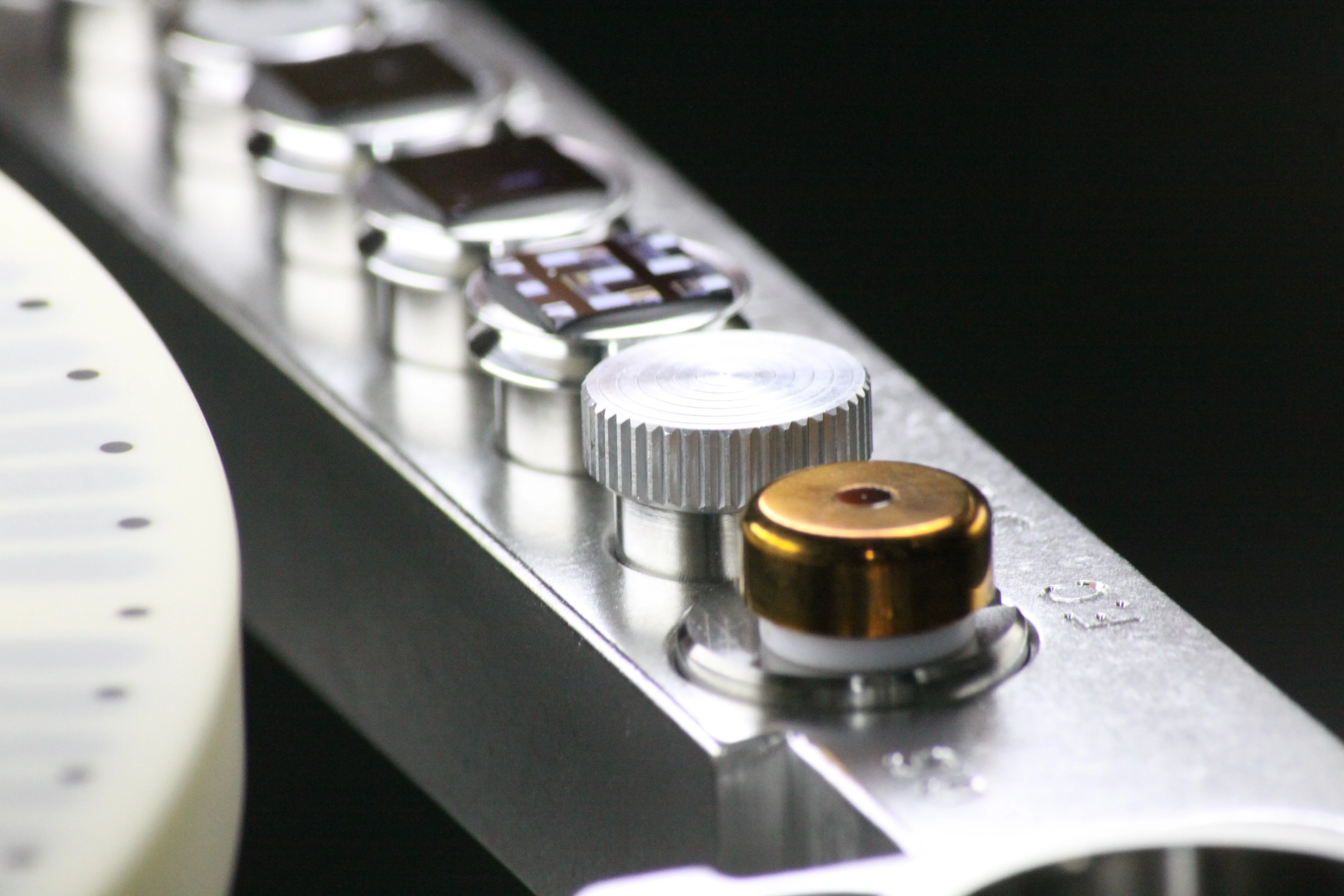 How can customers determine the most suitable SEM model?