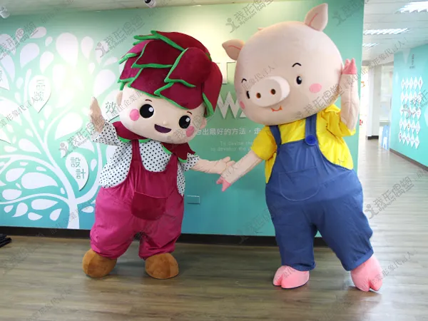 Formosa TV – Dragon Fruit & Little Pig